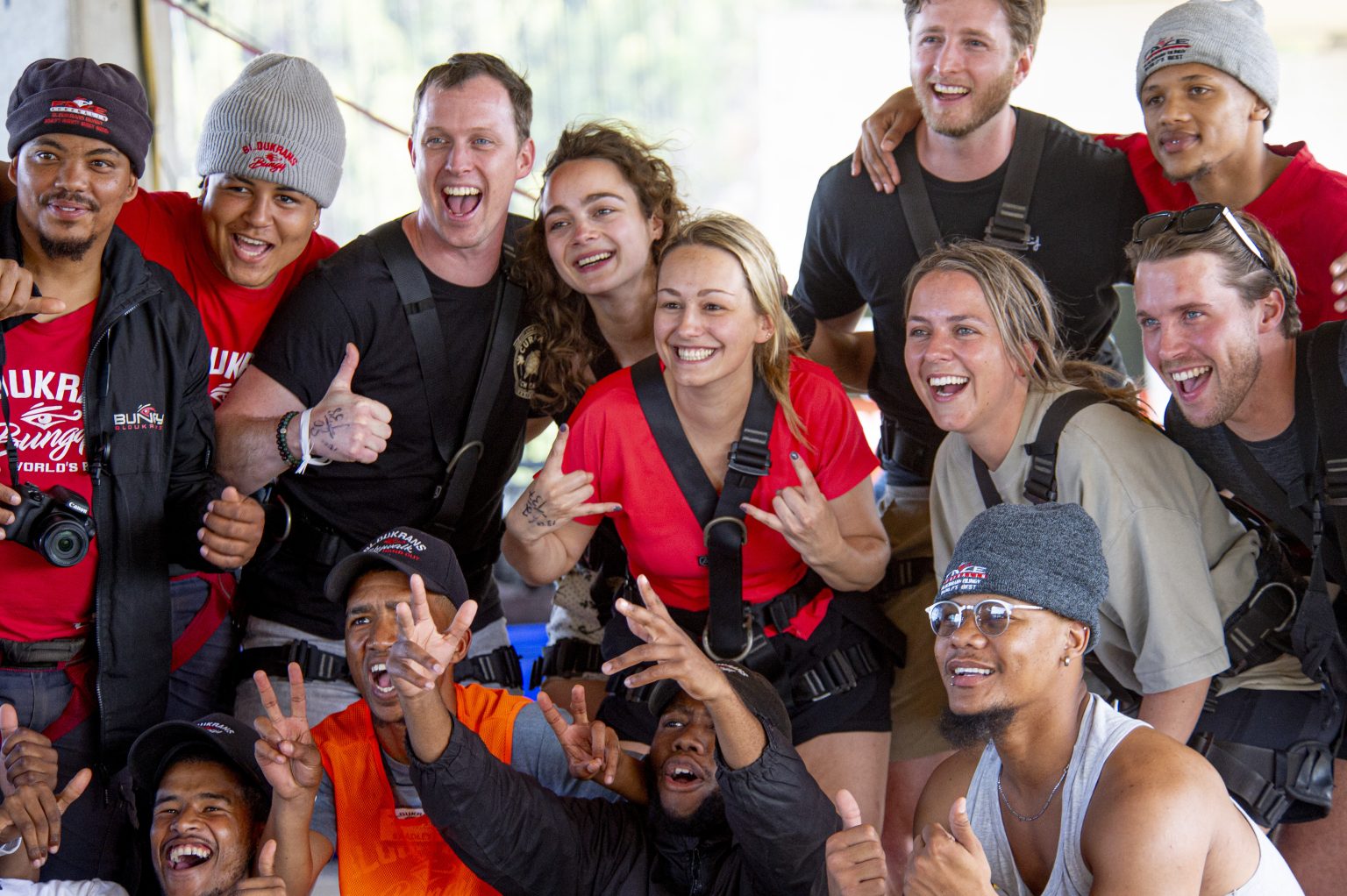 Face Adrenalin crew and jumpers celebrating together at Bloukrans Bridge