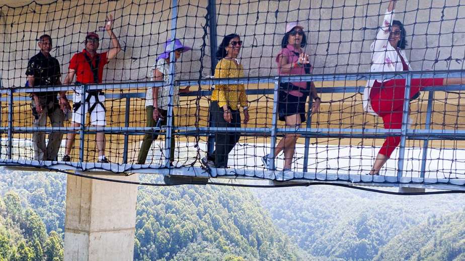 Skywalk at Bloukrans Bungy Face Adrenalin